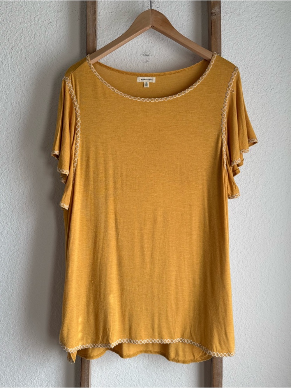 Max Studio Flutter Sleeve Merrigold Top Sz: XL